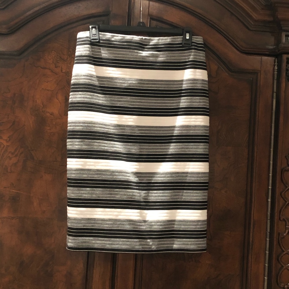 STRIPED SKIRT
